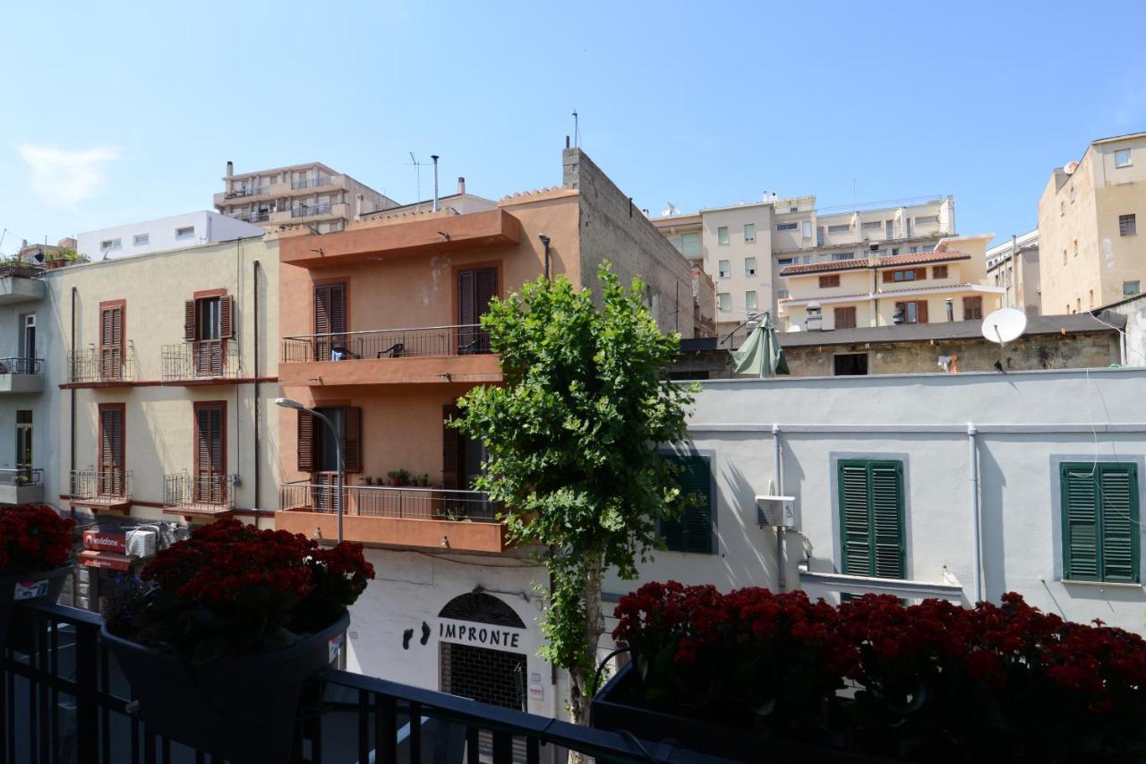 Terry'S House Hotel Nuoro  Bagian luar foto